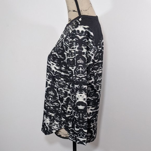 J. CREW Blurred Ikat 3/4 Sleeve Top Blouse sz 2 - Picture 4 of 10